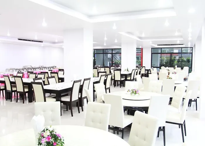 101 Hotel 4*